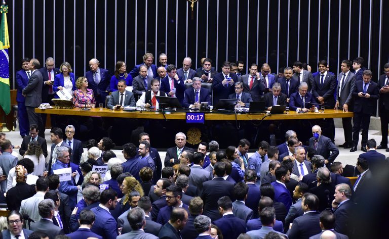 Plenário da Câmara aprovou 87 propostas no 1º semestre; reforma tributária foi maior destaque - Notícias 1 img20230706212808401 2
